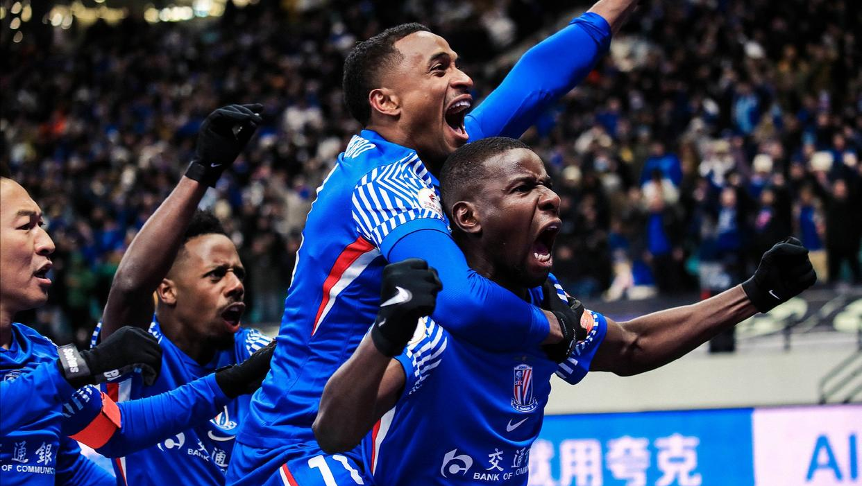 lol新手礼包-包含今夜洛杉矶快船备战中超，临场应变细节曝光，媒体盛赞，资深球员宣示担当的词条